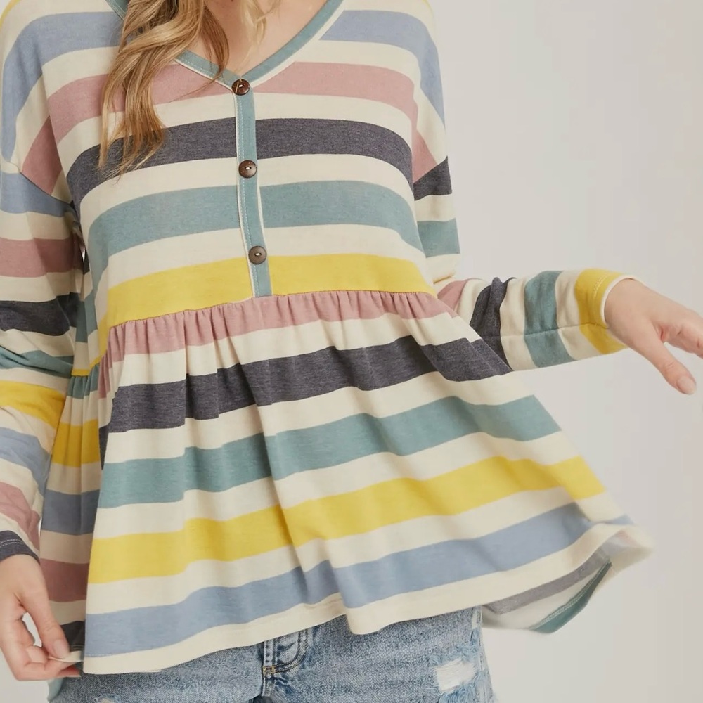 Bluivy Teal and White Knit Top